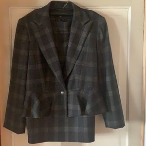 Isabel & Nina business women’s suit Jacket & Skirt